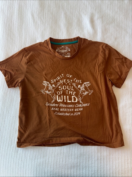 Sendero Provisions Co. Tops - Sendero "Soul of the Wild" Brown Graphic Crop Tee